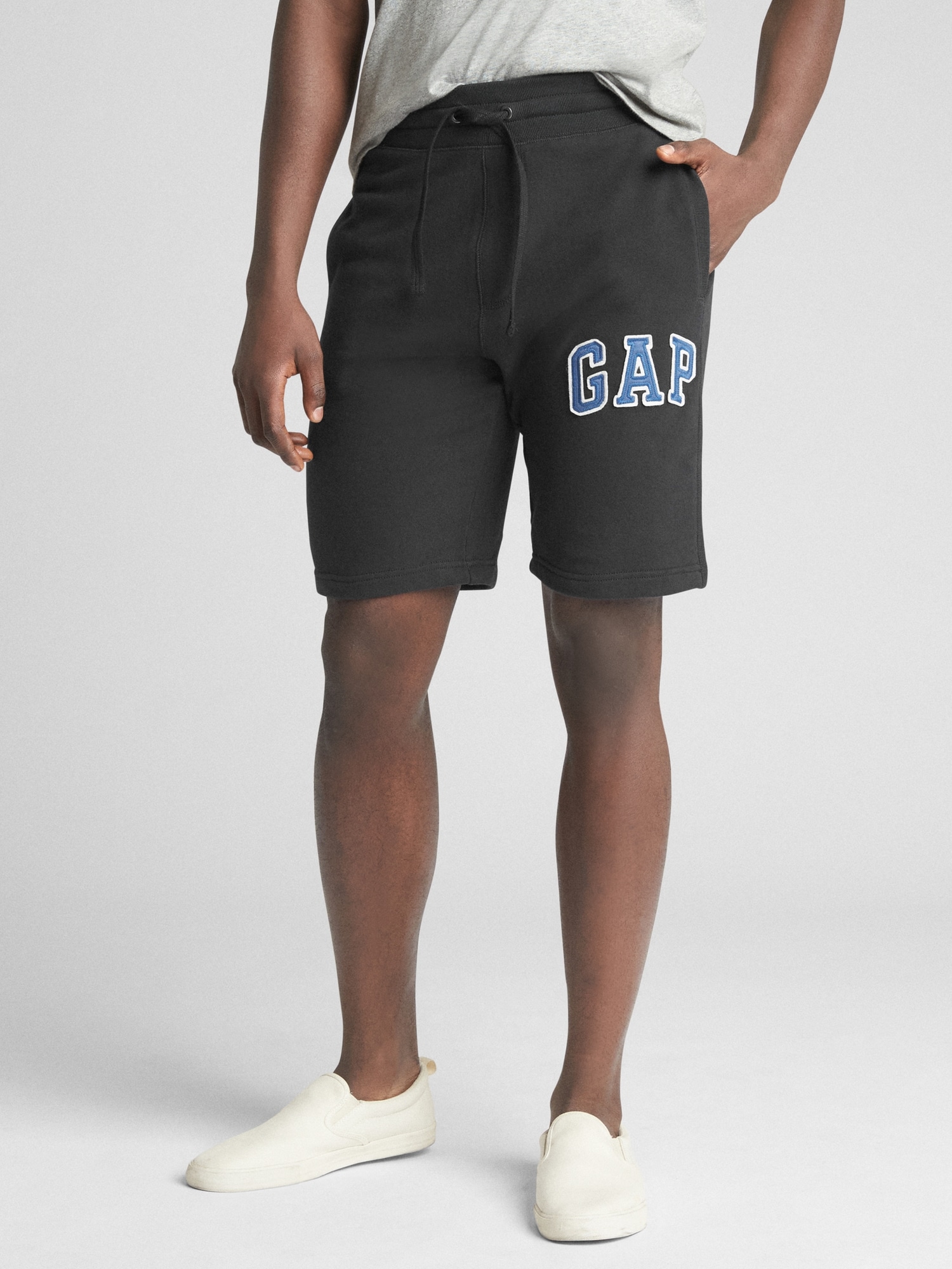 Gap Erkek Gap Logo Şort. 3