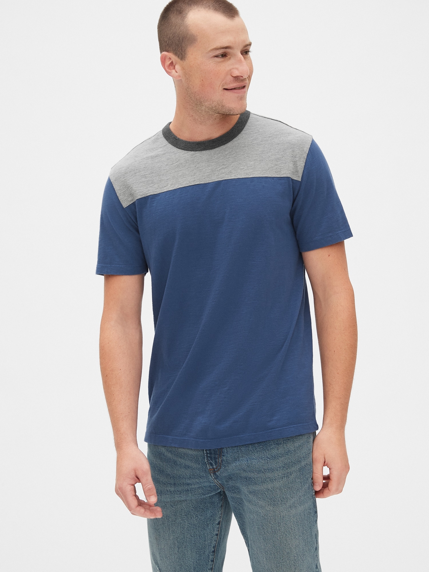 Gap Erkek Vintage Kısa Kollu T-Shirt. 1