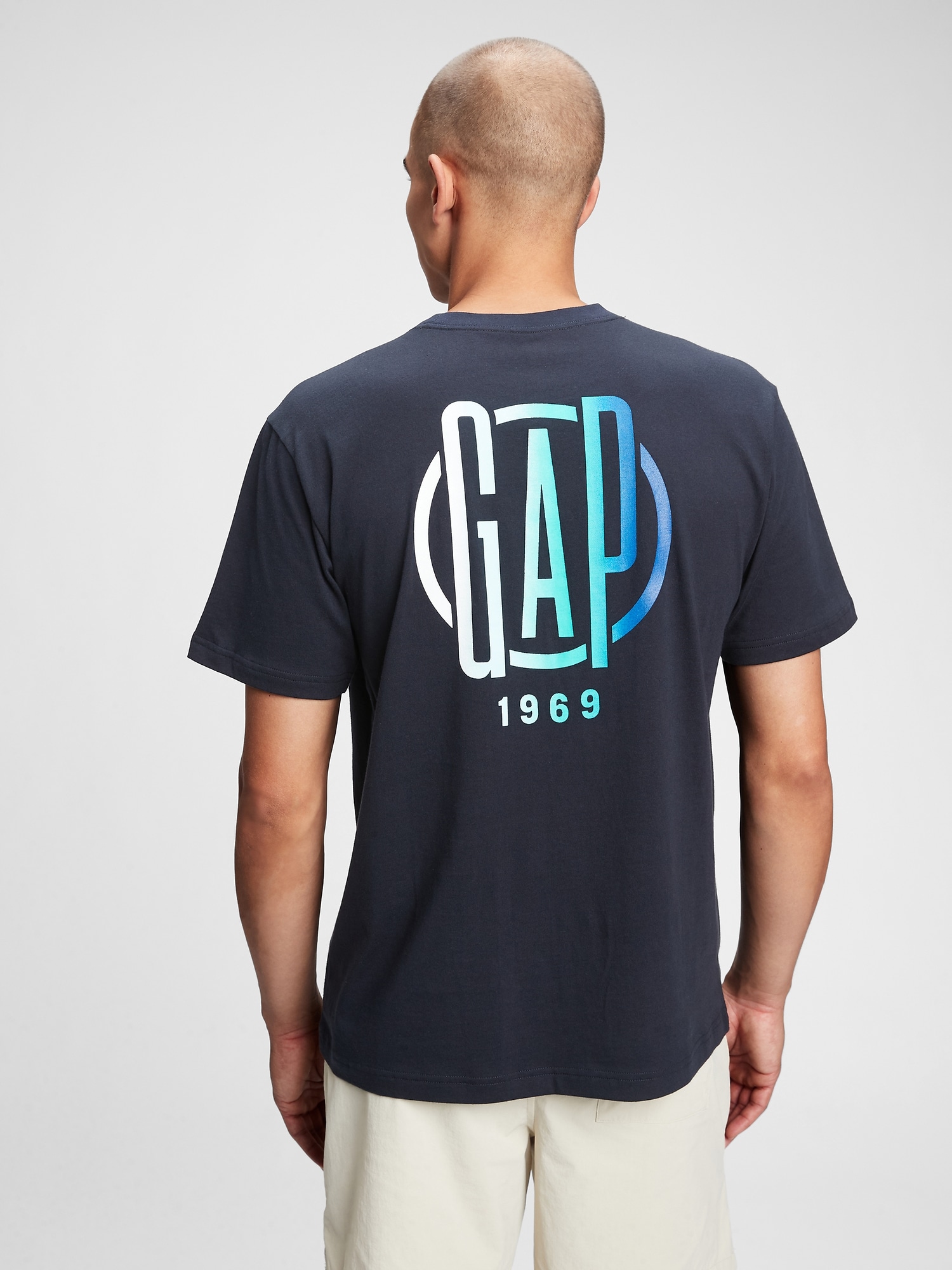 Gap Logo T-Shirt. 2