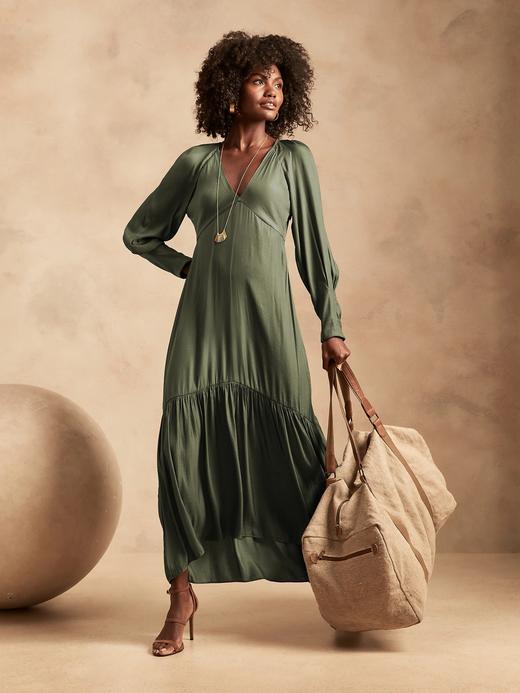 Kadın Yeşil Derin V-Yaka Maxi Elbise