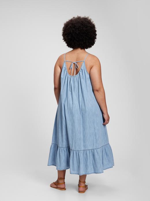 Kadın Açık Mavi Fırfır Detaylı Washwell™ Denim Maxi Elbise