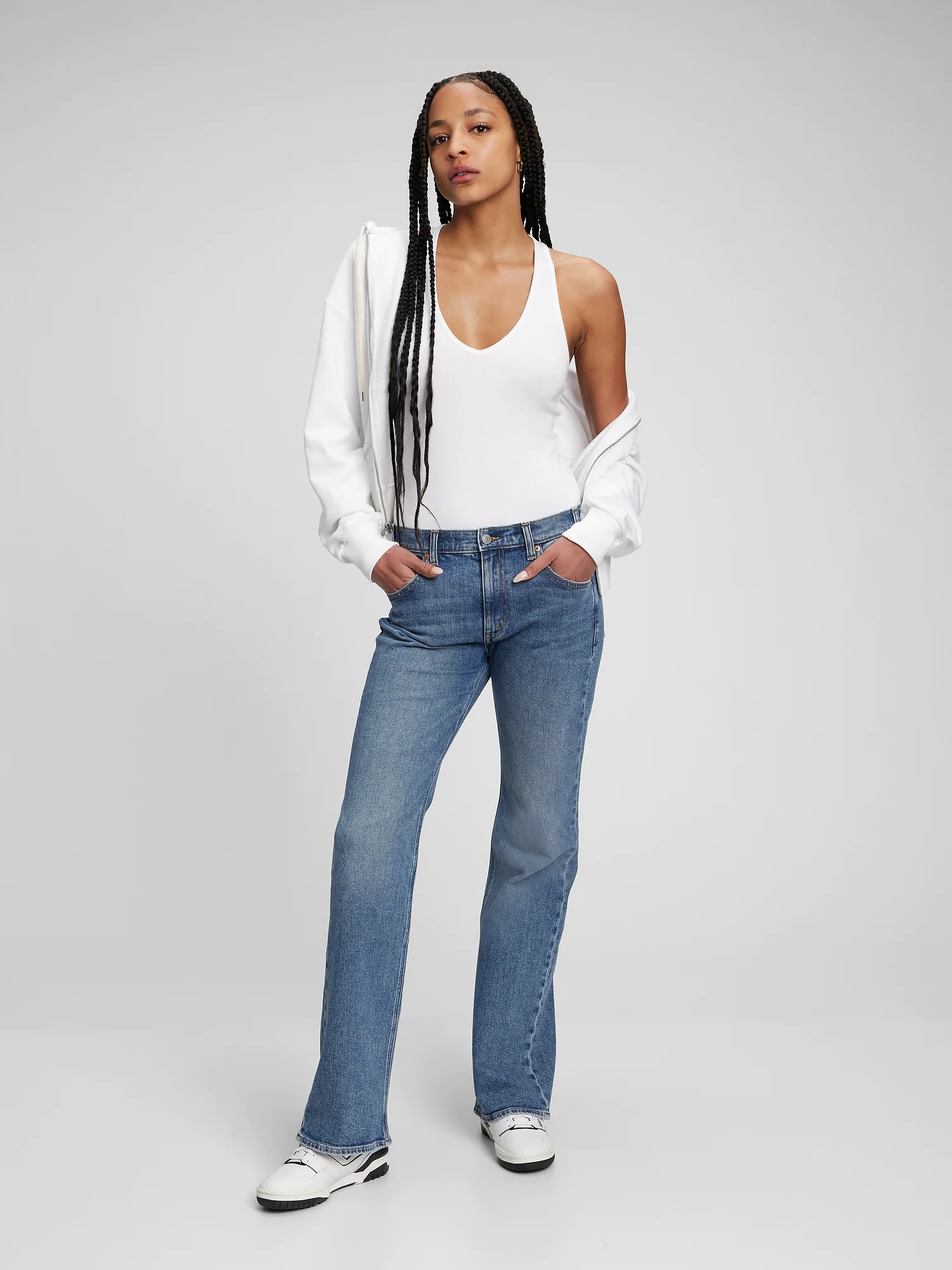 Gap Mid Rise Mid Rise™ 90&#39;s Loose Flare Jean. 1