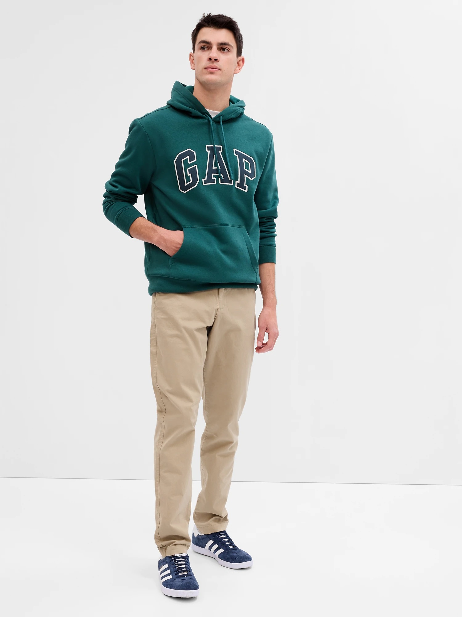 Gap GapFlex Washwell™ Essential Straight Taper Khaki Pantolon. 1